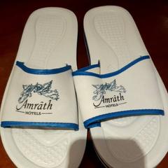 Sabatilles, segons ha informat Grand Hotel Amrath Kurhaus mitjançant iLost