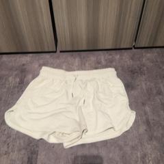 반바지, iLost를 사용하여 Van der Valk Hotel Haarlem에 보고됨