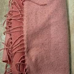 Sjal Roze, rapporterat av IKEA Delft med iLost