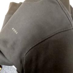 Trui, zoals gemeld door Mövenpick Hotel Amsterdam City Centre met iLost