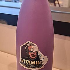 Paarse drinkfles, gisa salatu by TU/e - Receptie Vector iLost erabiliz