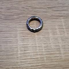 Anel, como reportado por EBS Tramplein utilizando o iLost