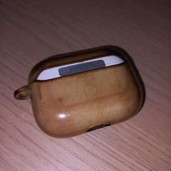 Airpods case, as reported by Arriva West-Brabant using iLost