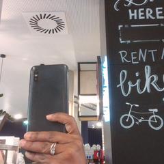 Teléfono black, segundo informou MEININGER Hotel Vienna Downtown Franz usando iLost