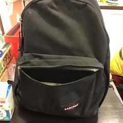 Motxila, gisa salatu by Qbuzz U-OV iLost erabiliz