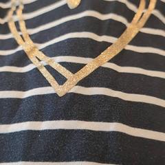 Tシャツ shi がiLostで Ziekenhuis Oost-Limburg によって報告されました