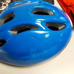 خوذة الدراجة، كما تم الإبلاغ عنه بواسطة Centraal magazijn عبر iLost