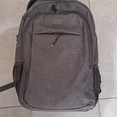 Rugzak zwart, zoals gemeld door Regio West-Vlaanderen met iLost