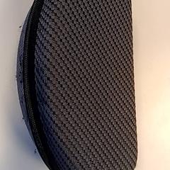 Brillenkoker met bril, segons ha informat Syntus Provincie Utrecht mitjançant iLost