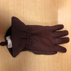 Handschoen, a été signalé par Pathé Buitenhof utilisant iLost