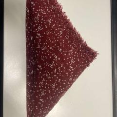 Kendő, amint azt TheaterHangaar az iLost segítségével jelentette.