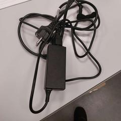 Oplader laptop Zwart, gisa salatu by Vrije Universiteit Amsterdam iLost erabiliz