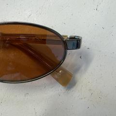 Sonnenbrille, gemeldet von Awakenings Festival über iLost