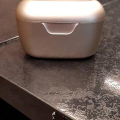 Charger, as reported by Rotterdam The Hague Airport using iLost