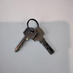 Huissleutels, gisa salatu by Gemeente Puurs-Sint-Amands iLost erabiliz