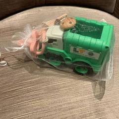 Macchina giocattolo Speelgoedauto met speen, come riportato da Van der Valk Hotel Amsterdam-Amstel utilizzando iLost