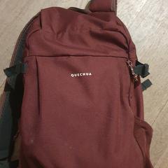 Donkerpaarse rugzak, iLost에 보고됨