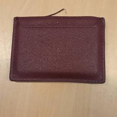 Kartenhalter, gemeldet von RET über iLost