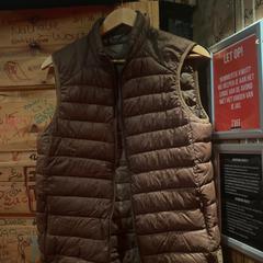 Body warmer, as reported by Club Nyx/Exit Café using iLost