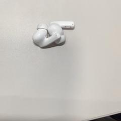 Earpods White, gemeldet von MEININGER Hotel Munich Olympiapark über iLost