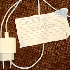 Chargeur, a été signalé par Van der Valk Hotel Apeldoorn - De Cantharel utilisant iLost