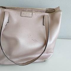 Kézitáska - Roze, amint azt Centraal magazijn az iLost segítségével jelentette.