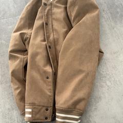 السترة، كما تم الإبلاغ عنه بواسطة Arriva Achterhoek-Rivierenland عبر iLost