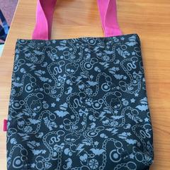 Handtas, zoals gemeld door Arriva Achterhoek-Rivierenland met iLost