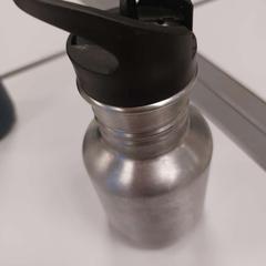 Trinkflasche Koffiekan, gemeldet von Vrije Universiteit Amsterdam über iLost