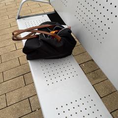 Zwarte tas, come riportato a iLost