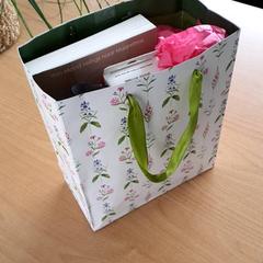 Poltsa Papier, gisa salatu by ParkShuttle Rotterdam iLost erabiliz