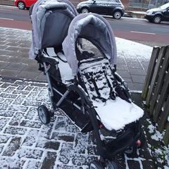 Dubbele buggy, segundo informou a iLost