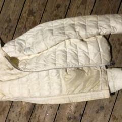 Jakke, som rapportert av Paaspop 2025 ved bruk av iLost