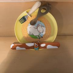 أدوات المائدة، كما تم الإبلاغ عنه بواسطة Familie Resort Molenwaard عبر iLost