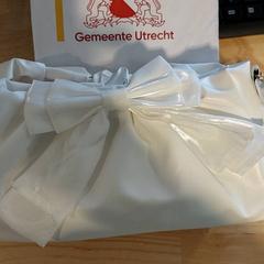 Wit damestasje, gisa salatu by Gemeente Utrecht iLost erabiliz
