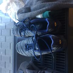 Shoes, gisa salatu by MEININGER Hotel Berlin East Side Gallary iLost erabiliz