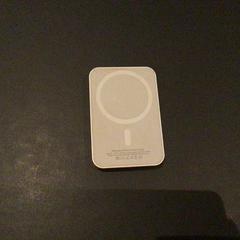 Powerbank, as reported by Van der Valk Hotel Amsterdam Zuidas using iLost