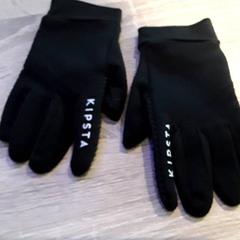 İLost kullanarak EBS Tramplein tarafından bildirildiği gibi Eldivenler