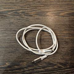 Wire plug wit usbc-Apple, as reported by WestCord Hotel Eindhoven using iLost