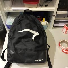 حقائب حمل وحقائب اليد، كما تم الإبلاغ عنه بواسطة U-OV Utrecht عبر iLost