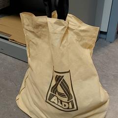 Borsa - Stoffen tas, come riportato da Regio Oost-Vlaanderen utilizzando iLost