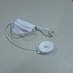 Tandenborstel oplader Wit, zoals gemeld door Van der Valk Hotel Schiphol met iLost