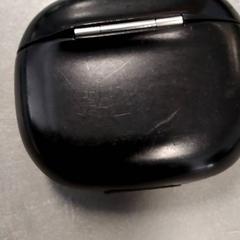 Hodetelefonetui Zwart, som rapportert av Arriva Friesland / Groningen ved bruk av iLost