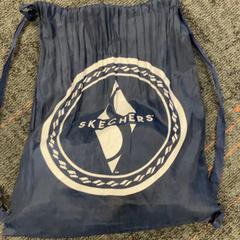 Taška, ako bolo nahlásené Connexxion Amstelland-Meerlanden Schiphol Zuid pomocou iLost