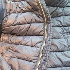 Kurtka, zgłoszono przez Madurodam przy użyciu iLost