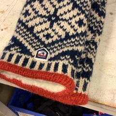 Rukavice Blauw, jak nahlášeno Artis pomocí iLost