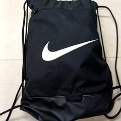 バックパック Zwart Nike がiLostで Qbuzz GD Groningen Peizerweg によって報告されました