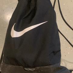 Zaino, come riportato da Attractie- & Vakantiepark Slagharen utilizzando iLost