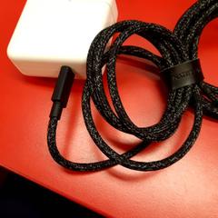 İLost kullanarak UvA REC tarafından bildirildiği gibi Dizüstü bilgisayar şarj cihazı