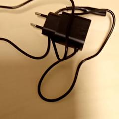 Adapter, zgłoszono przez Mövenpick Hotel Amsterdam City Centre przy użyciu iLost